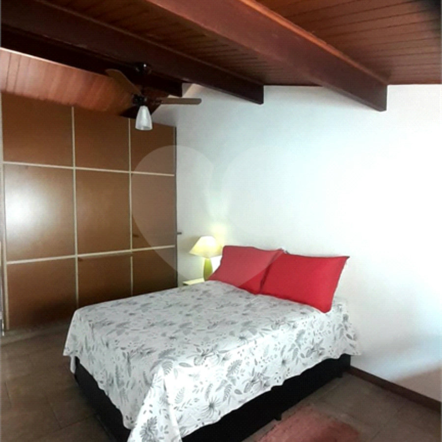 Casa à venda com 3 quartos, sendo 2 suítes, em Conjunto Habitacional Brás Cubas, Mogi das Cruzes, SP