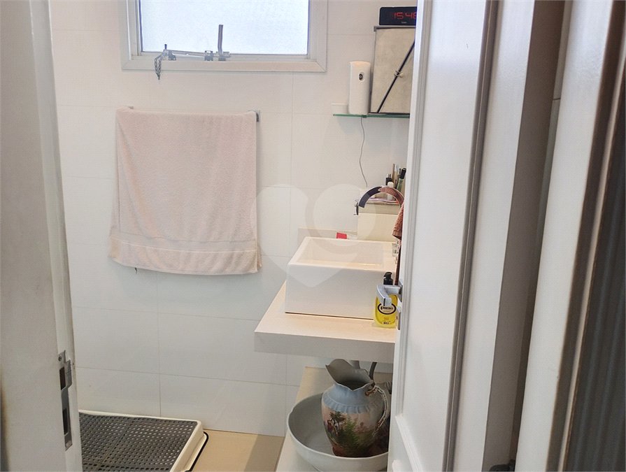 Apartamento à venda ou para alugar com 3 quartos, sendo 1 suíte,  em Real Parque, São Paulo, SP