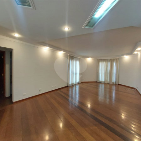 Apartamento à venda com 3 quartos, sendo 1 suíte, em Parque São Domingos, São Paulo, SP