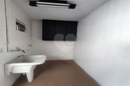 Sobrado à venda com 3 quartos, sendo 1 suíte, em Chácara Santo Antônio, São Paulo, SP