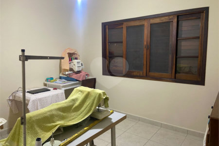 Casa à venda com 4 quartos, sendo 1 suíte, em Jardim Rincão, Arujá, SP