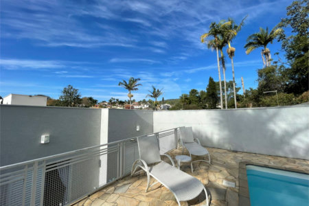 Casa à venda com 3 suítes em Jardim do Lago, Atibaia, SP