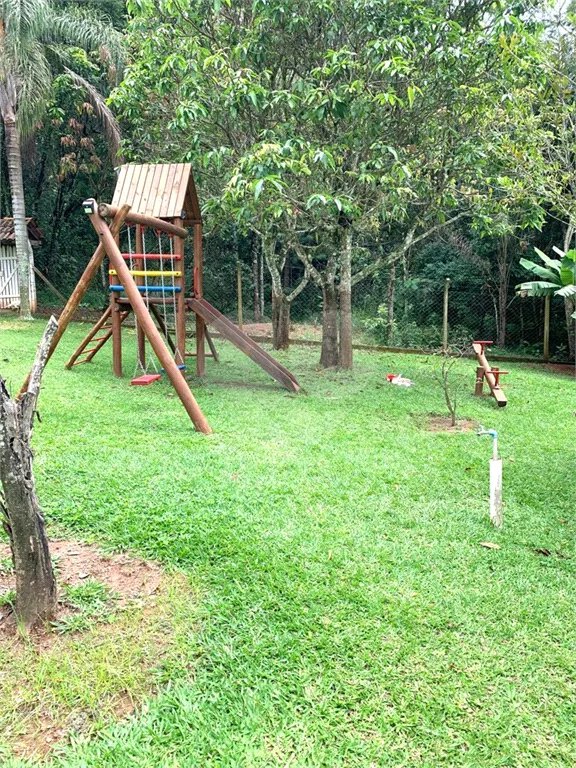 Casa à venda com 10 quartos, sendo 3 suítes, no condomínio Chácaras Campo Verde, Campo Limpo Paulista - SP