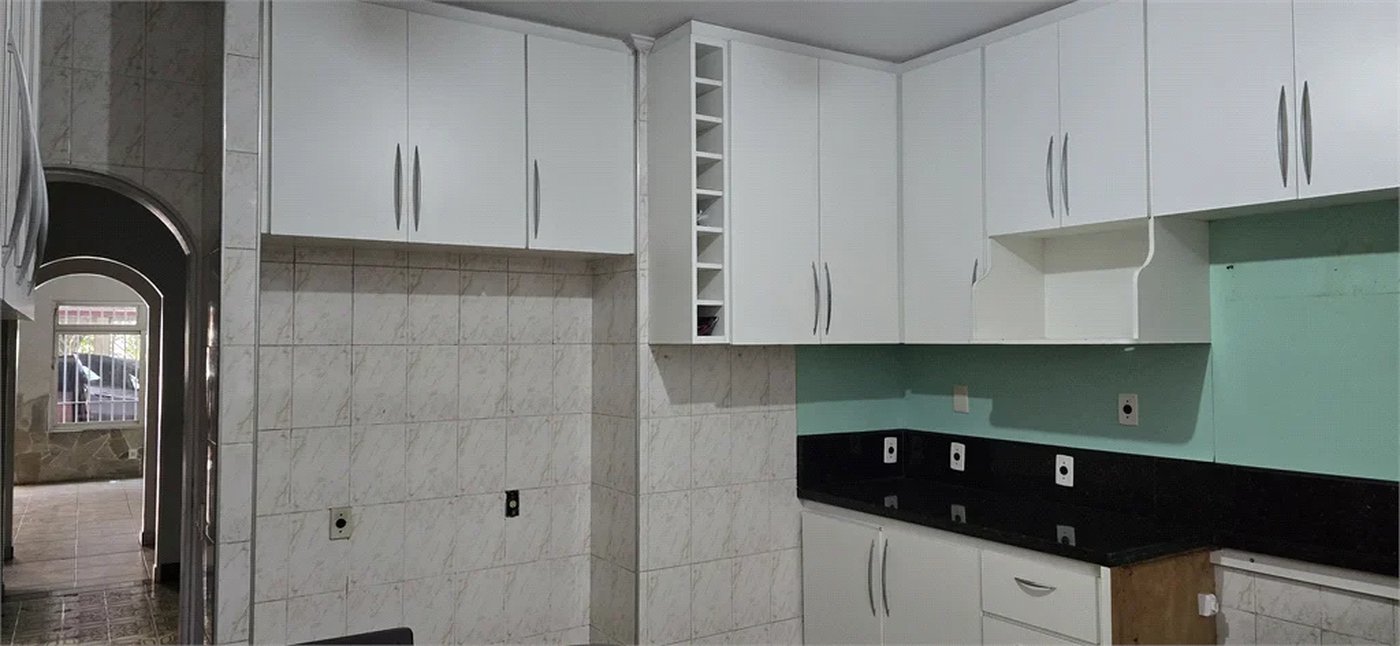 Casa à venda com 3 quartos, sendo 1 suíte, em Lar São Paulo, São Paulo, SP