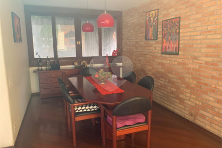 Casa à venda com 3 quartos, sendo 2 suítes,  no condomínio Village Davignon, Sorocaba - SP