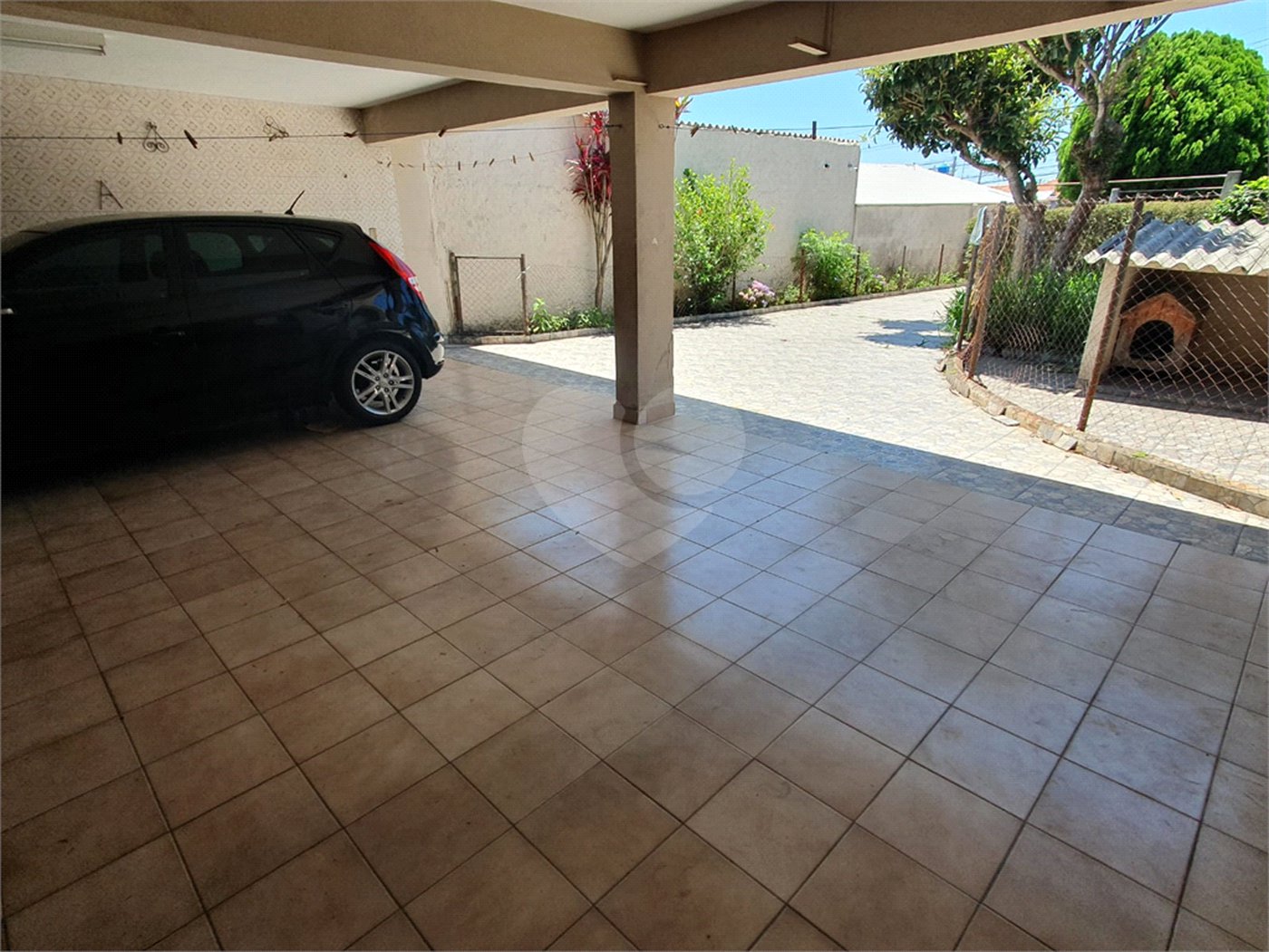 Casa Térrea à venda com 3 quartos, sendo 1 suíte, no Centro, Poá, SP