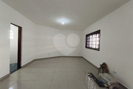 Sobrado à venda com 3 quartos, sendo 1 suíte, em Cupecê, São Paulo, SP