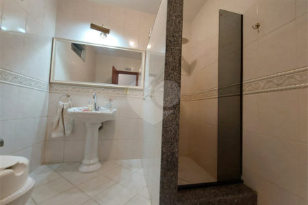 Apartamento à venda com 2 quartos em Praça da Bandeira, Rio de Janeiro, RJ