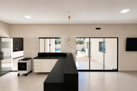 Casa Térrea à venda com 4 quartos, sendo 3 suítes, no Centro, Chapada dos Guimarães, MT