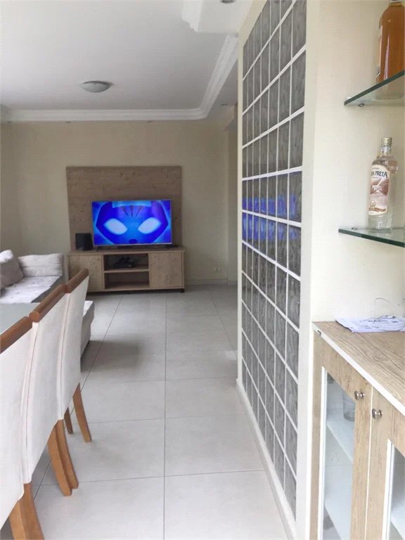 Apartamento à venda com 3 suítes em Vila Suzana, São Paulo, SP