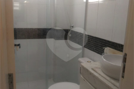 Apartamento à venda com 2 quartos, sendo 1 suíte,  em Vila Santana, Mogi das Cruzes, SP