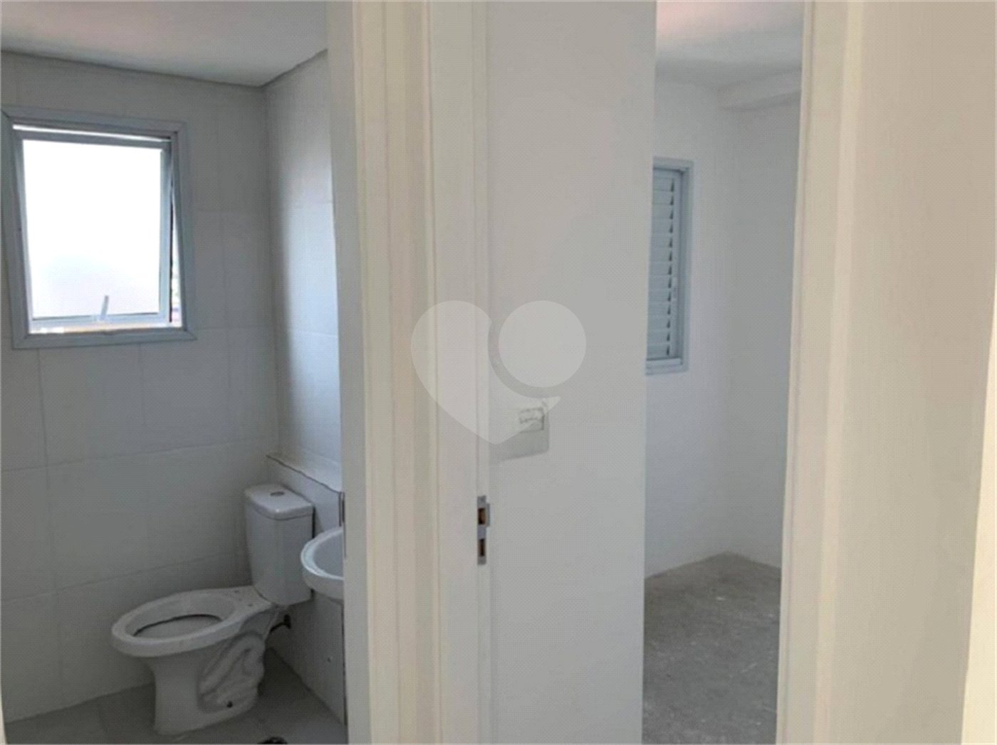 Apartamento à venda com 2 quartos em Vila Galvão, Guarulhos, SP