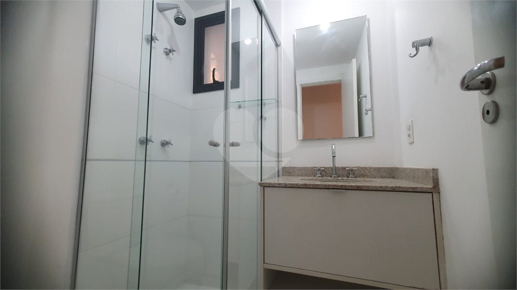Apartamento à venda com 3 quartos, sendo 1 suíte,  em Pinheiros, São Paulo, SP