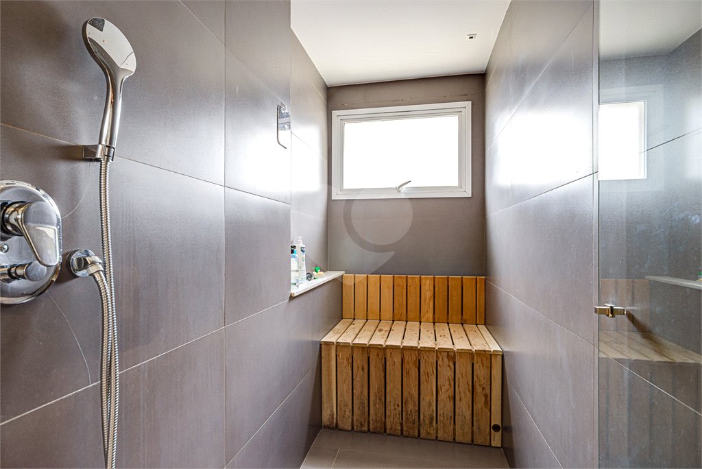 Apartamento à venda com 3 suítes em Campo Belo, São Paulo, SP