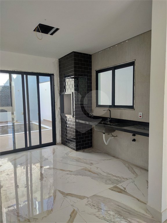 Casa à venda com 3 suítes no condomínio Aruã Brisas, Mogi das Cruzes - SP