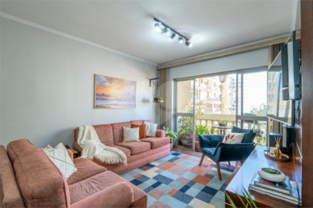 Apartamento à venda com 3 quartos, sendo 1 suíte, em Campo Belo, São Paulo, SP