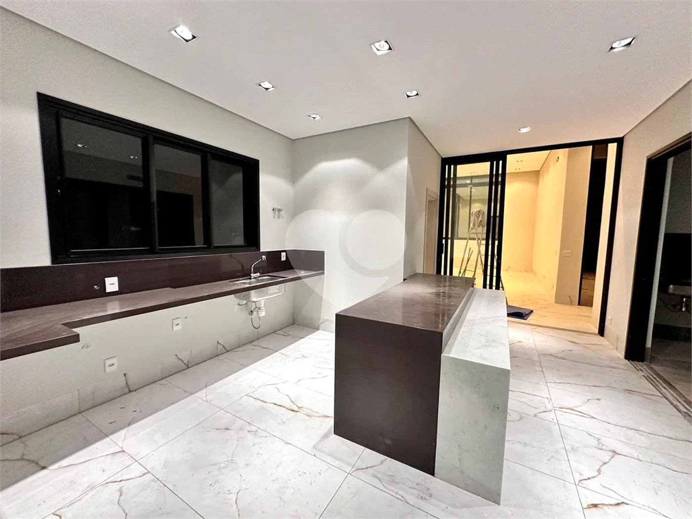 Casa à venda com 3 suítes no condomínio Villa Jardim, Cuiabá - MT