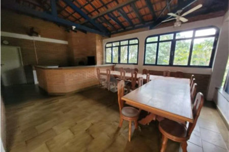 Chácara à venda com 5 quartos, sendo 4 suítes, em Chácara Terra Nova, Jundiaí, SP