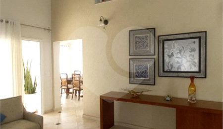 Casa à venda com 3 suítes no condomínio Residencial Parque Arco-íris, Atibaia - SP