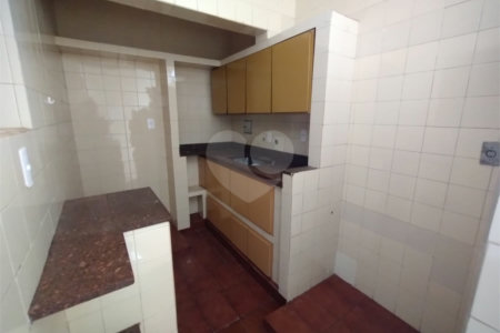 Casa à venda ou para alugar com 4 quartos, sendo 3 suítes,  no Centro, Itapetininga, SP