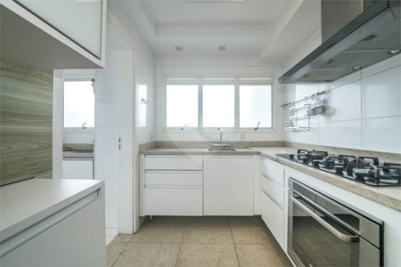 Apartamento à venda com 3 quartos, sendo 2 suítes, em Vila Mariana, São Paulo, SP