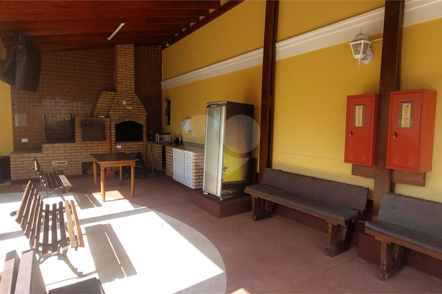 Casa para alugar com 3 quartos, sendo 1 suíte, no condomínio Santanna, São Paulo - SP