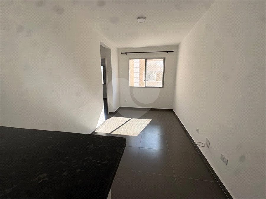 Apartamento à venda com 2 quartos em Vossoroca, Votorantim, SP