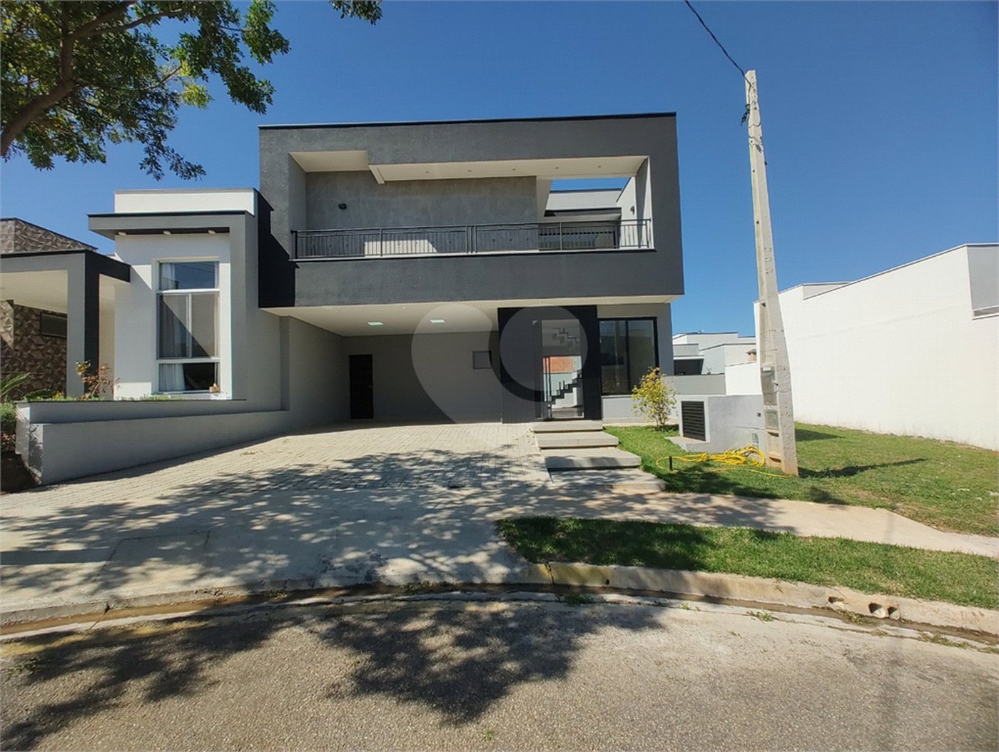 Casa à venda com 3 suítes no condomínio Terras de São Francisco, Sorocaba - SP