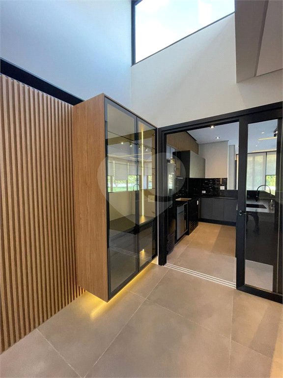 Casa à venda com 3 suítes no condomínio Residencial Granville, Atibaia - SP