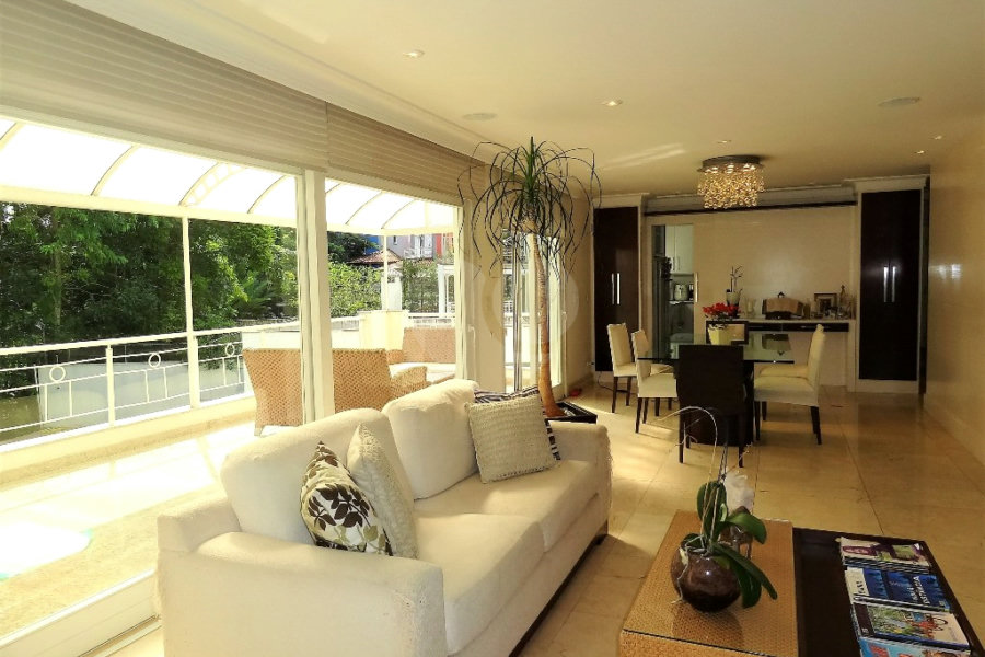 Casa à venda com 4 suítes no condomínio Residencial Jardim Itatinga, São Paulo - SP
