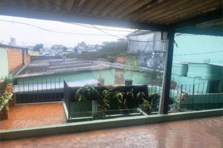 Casa de Vila à venda com 3 quartos em Jardim São Roque, São Paulo, SP