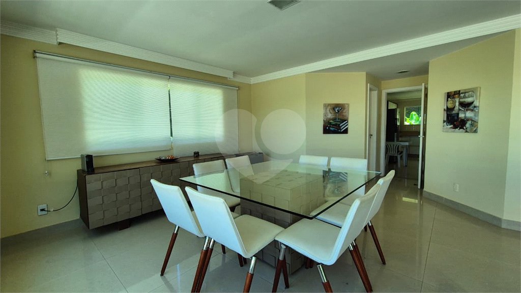 Casa à venda com 6 quartos, sendo 4 suítes, em Ferradura, Armação dos Búzios, RJ