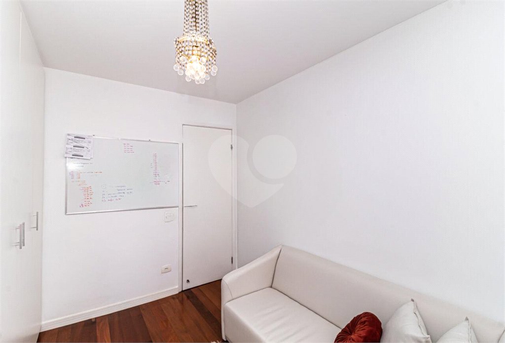 Apartamento à venda com 3 quartos, sendo 1 suíte, em Planalto Paulista, São Paulo, SP
