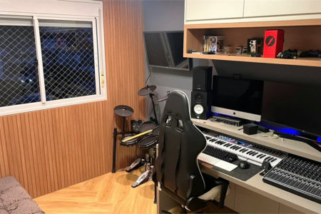 Apartamento à venda com 4 quartos, sendo 1 suíte,  em Jardim Vazani, São Paulo, SP