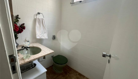 Casa à venda ou para alugar com 2 suítes em Vila Barth, Itapetininga, SP