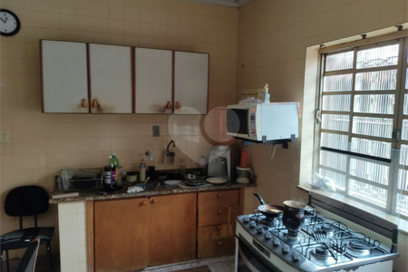 Casa à venda com 4 quartos em Vila Constança, São Paulo, SP