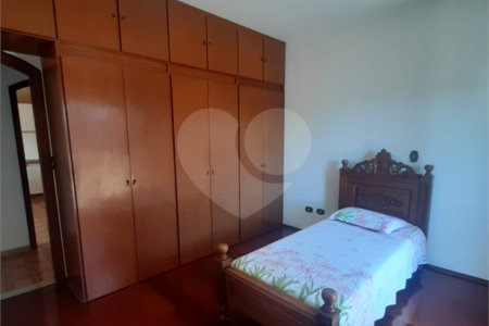 Casa à venda com 3 quartos, sendo 1 suíte, no Centro, Vinhedo, SP