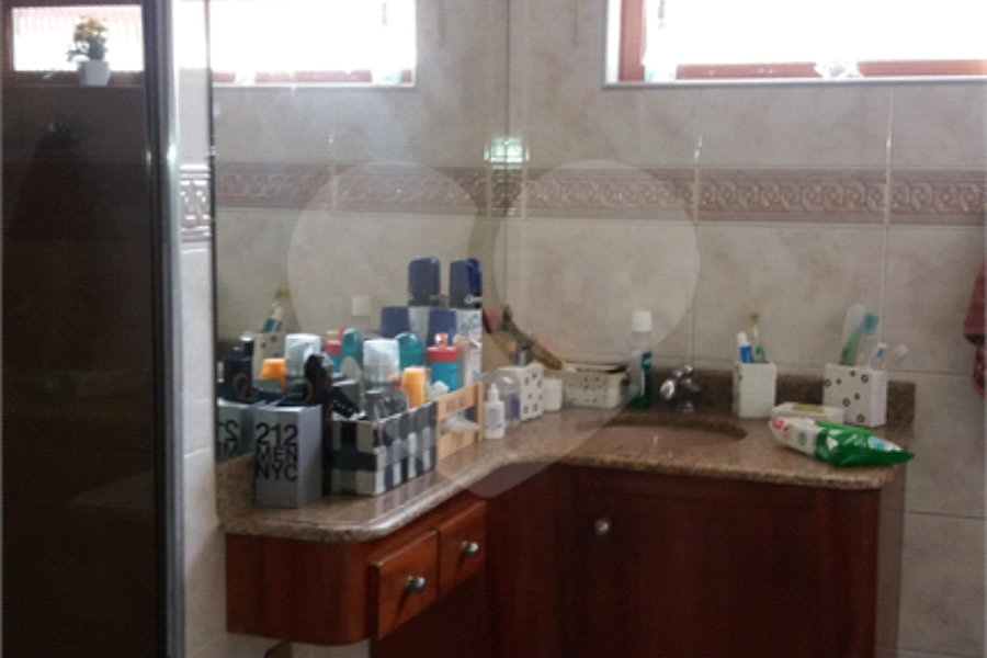 Sobrado à venda com 3 quartos, sendo 1 suíte, em Tremembé, São Paulo, SP