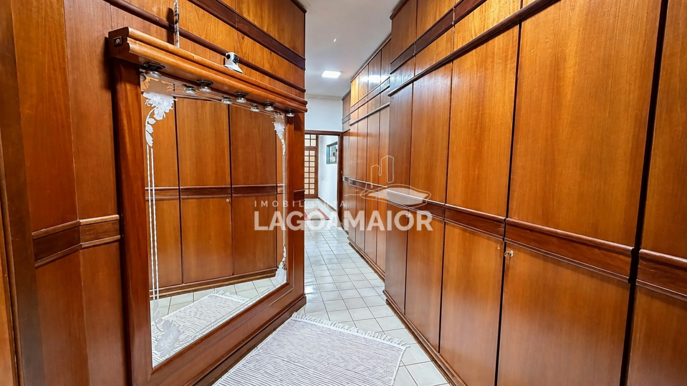 Casa à venda com 3 quartos, sendo 1 suíte, em Santos Dumont, Três Lagoas, MS