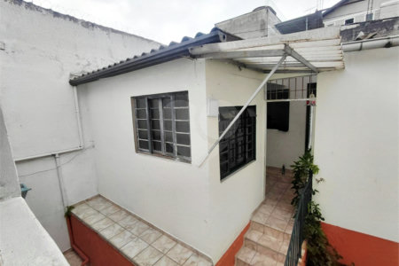Sobrado à venda com 3 quartos, sendo 1 suíte, em Vila Constança, São Paulo, SP