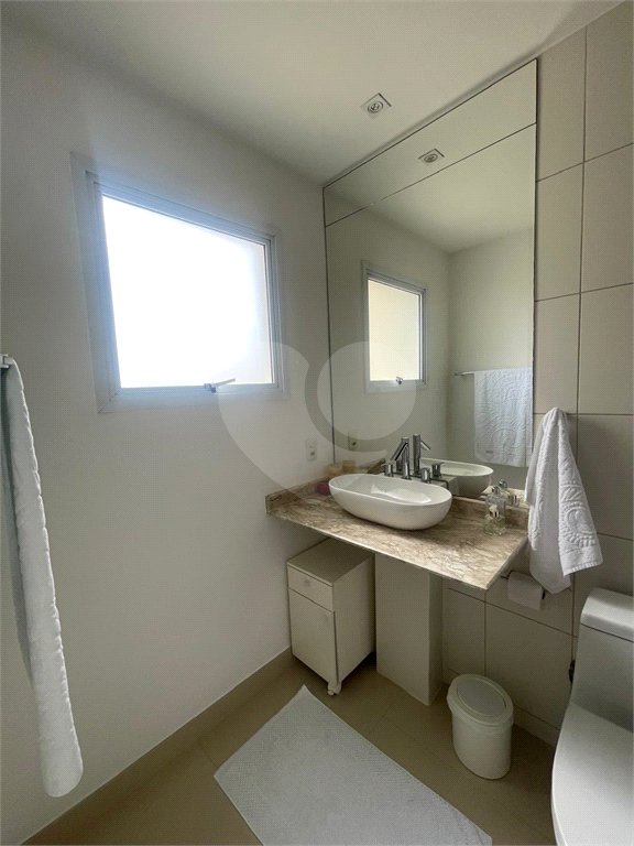 Apartamento à venda com 3 quartos, sendo 1 suíte,  em Vila Suissa, Mogi das Cruzes, SP