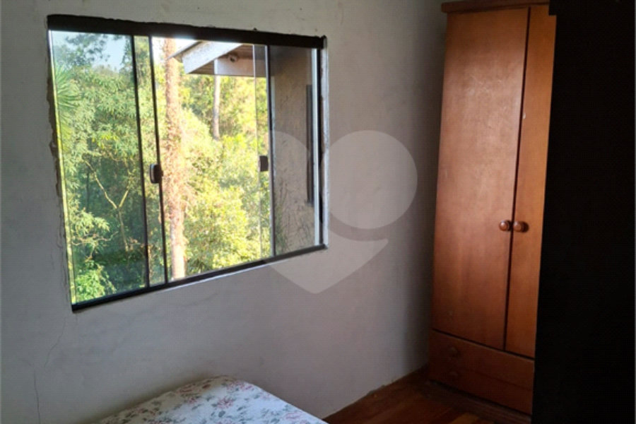 Casa à venda ou para alugar com 3 quartos, sendo 2 suítes, no condomínio Jardim da Montanha I, Mairiporã - SP