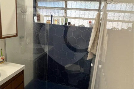 Sobrado à venda com 2 quartos em Vila Uberabinha, São Paulo, SP