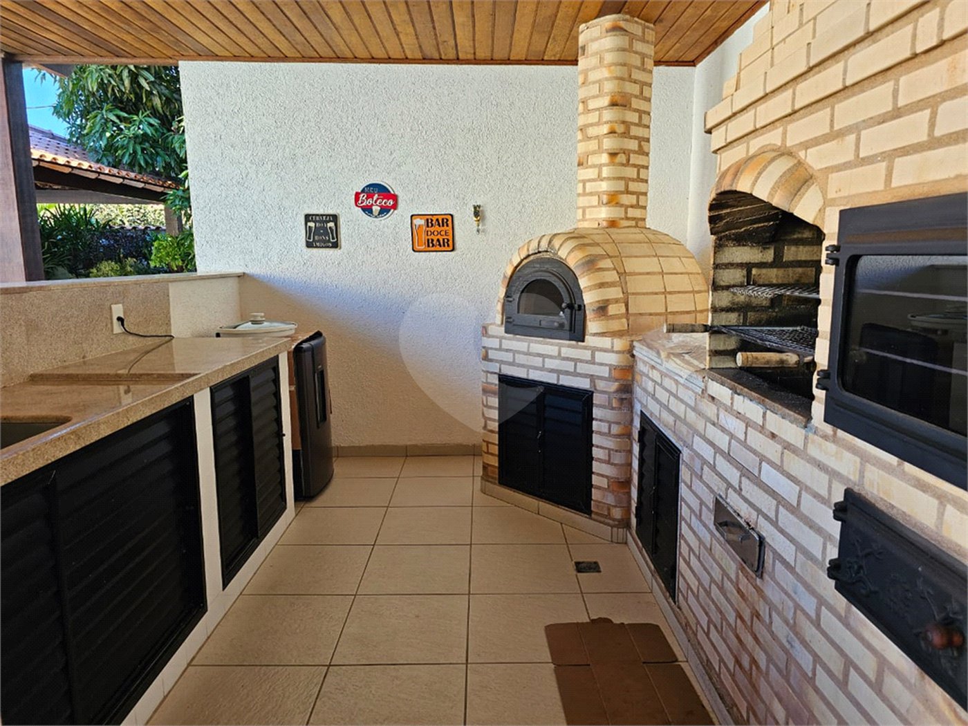 Casa em condomínio à venda com 4 quartos, sendo 1 suíte, em Caravelas, Armação dos Búzios, RJ