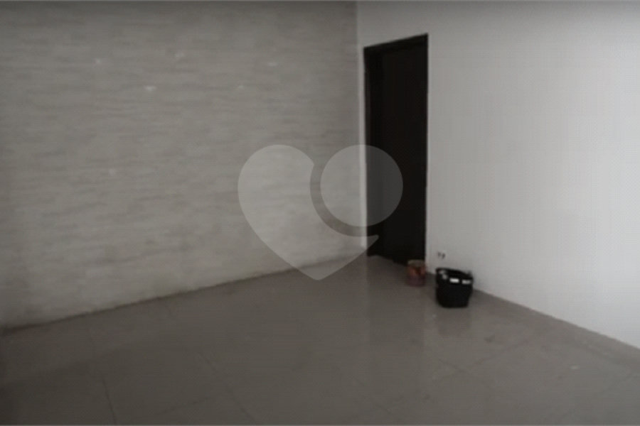 Casa à venda com 3 quartos, sendo 2 suítes,  no condomínio Não, São Paulo - SP