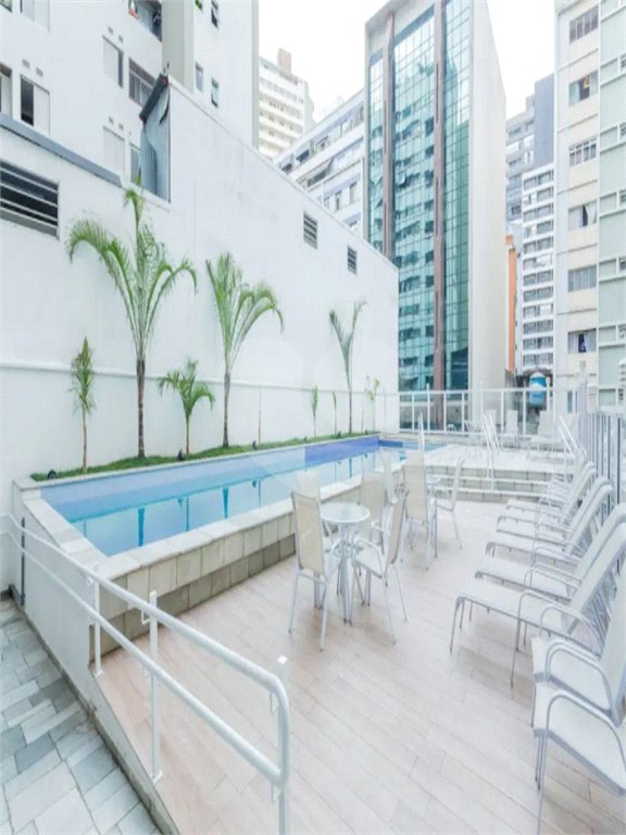 Apartamento Duplex com 1 Quarto e 2 Banheiros á Venda 60m² em Bela Vista - SP.