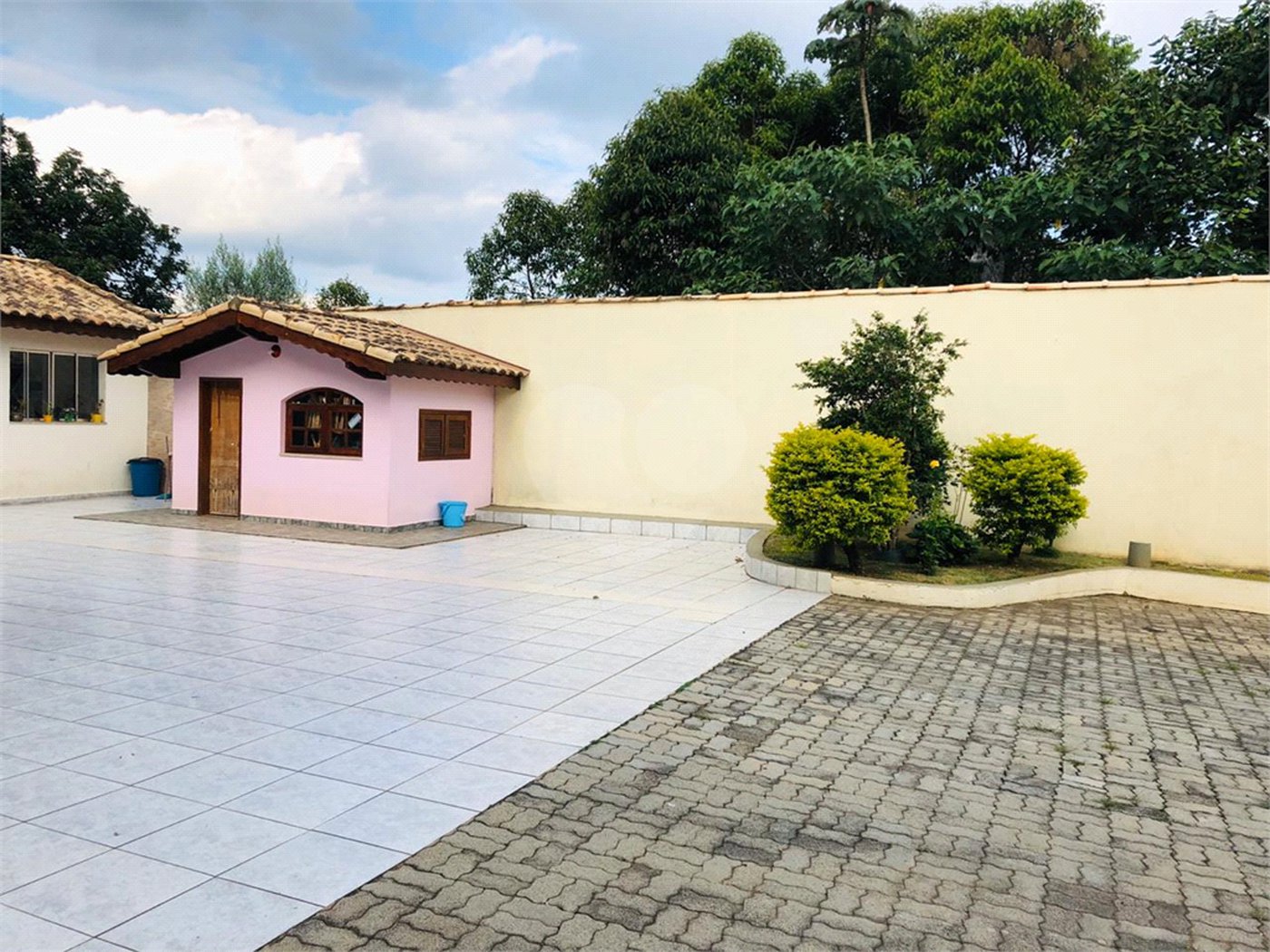 Casa Térrea à venda com 3 quartos, sendo 1 suíte, em Serra da Cantareira, Mairiporã, SP