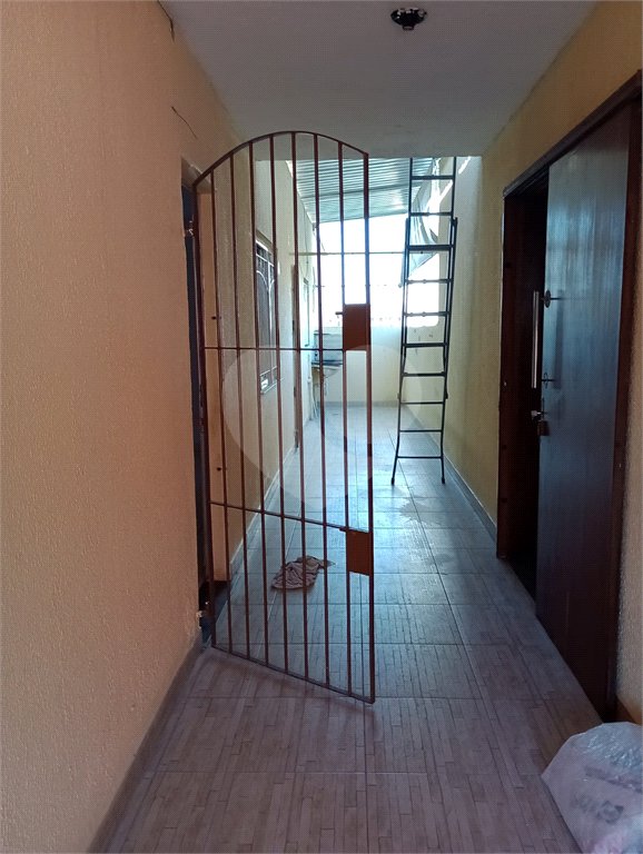 Terreno à venda com 2 quartos, sendo 1 suíte,  em Jardim Varan, Suzano, SP