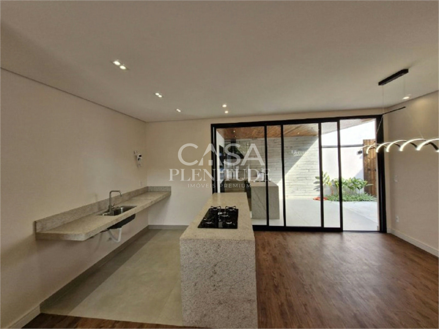 Casa em condomínio à venda com 3 quartos, sendo 1 suíte, em Cajuru do Sul, Sorocaba, SP