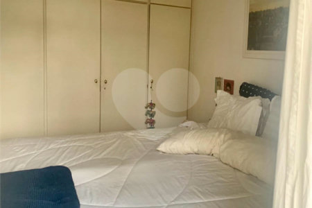 Apartamento à venda com 2 quartos, sendo 1 suíte,  em Real Parque, São Paulo, SP